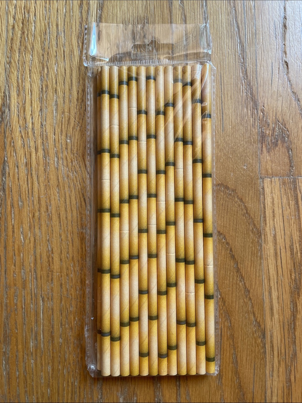 NWOT Yellow Bamboo-Pattern Disposable Paper Straws